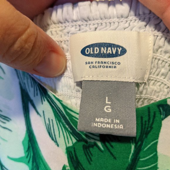 Old Navy Palm Frond Fit & Flare Dress - Picture 5 of 5